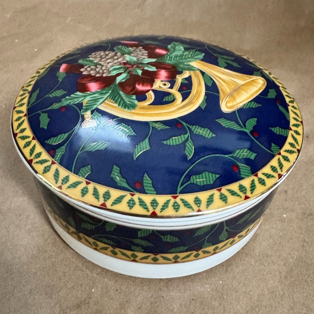 Vintage Mikasa Porcelain Holiday Music Covered Candy Box. 2.5” by 4”